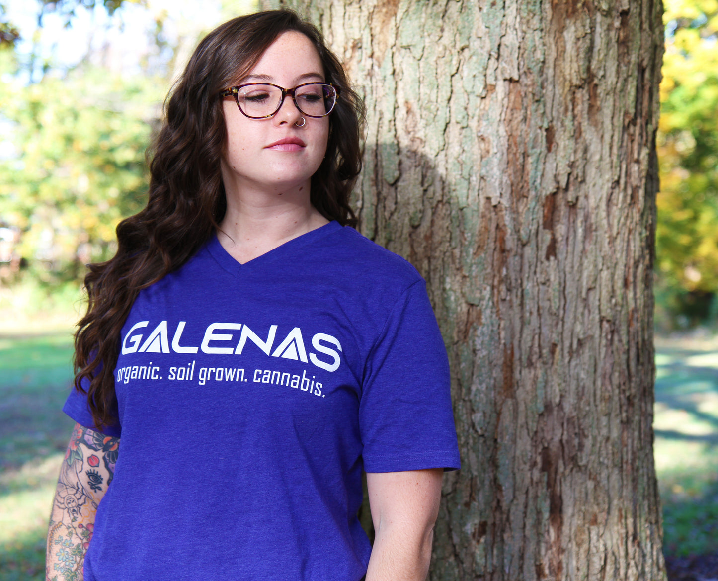 Standard Galenas V-Neck